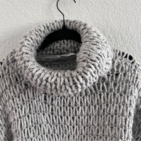 Mango Gray Chunky Knit Turtleneck Sweater Oversized Cozy Size L - Picture 3 of 15